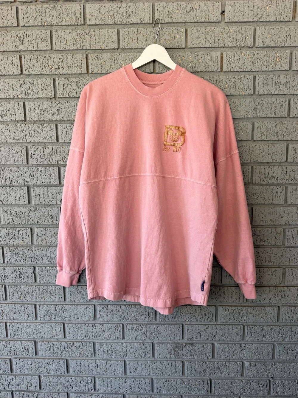Walt Disney World Spirit Jersey Briar Rose Pink Gold Glitter Logo Size Small